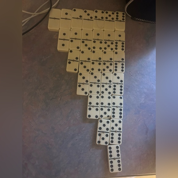 Vintage Dominos set Marlboro logo complete some visible wear due to age - Picture 8 of 9